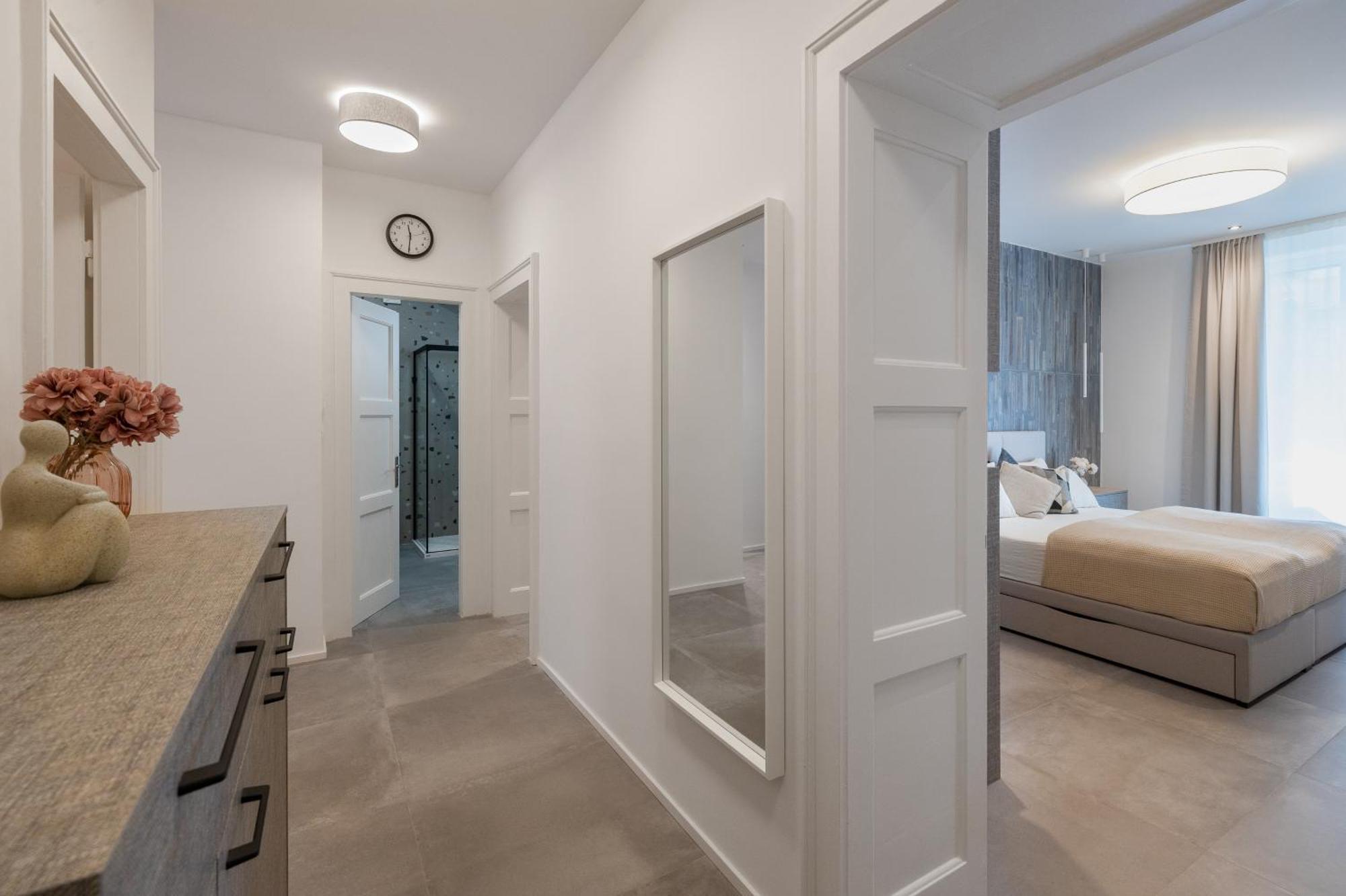 Gabi- New , 5 Min Walk From Diocletian S Palace Apartment Split