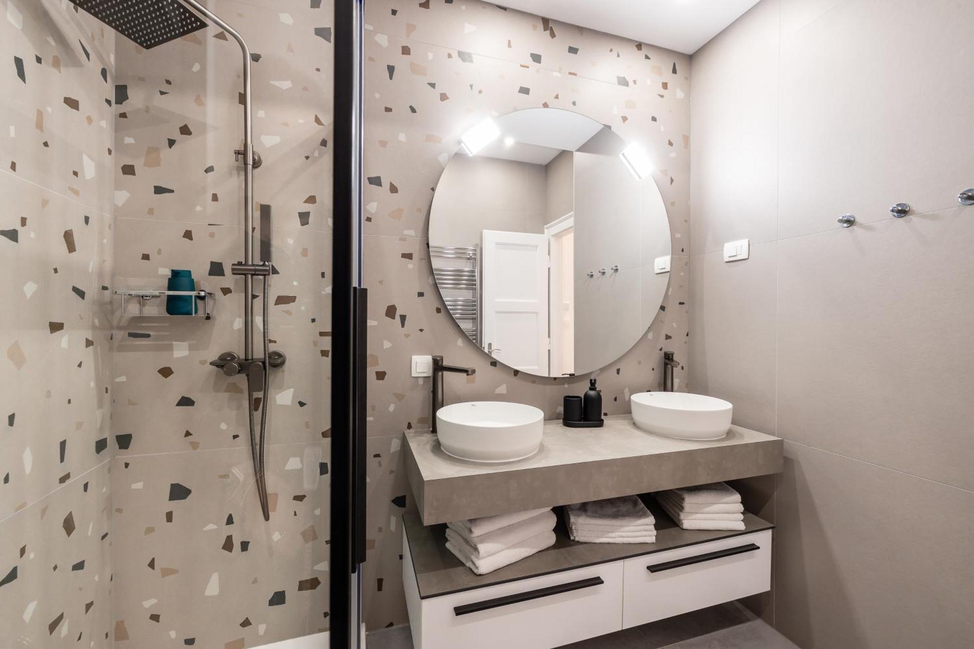 Gabi- New , 5 Min Walk From Diocletian S Palace Apartment Split