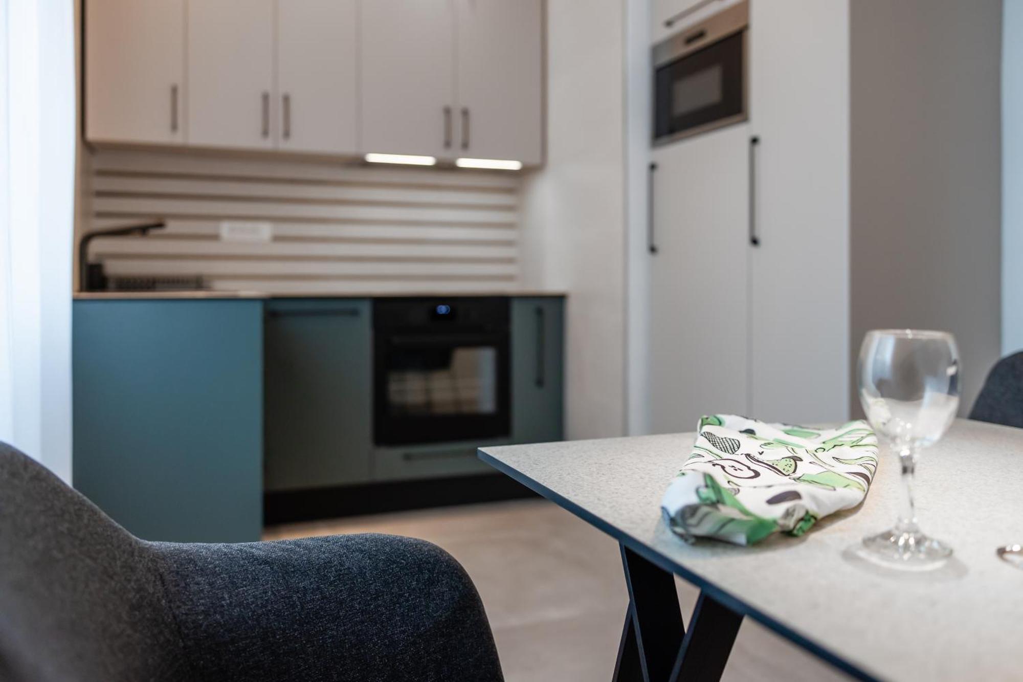 Apartment Gabi- New , 5 Min Walk From Diocletian S Palace *